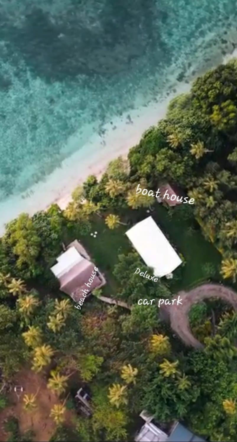 פורט וילה Whispering Palms - Absolute Beachfront Villas מראה חיצוני תמונה